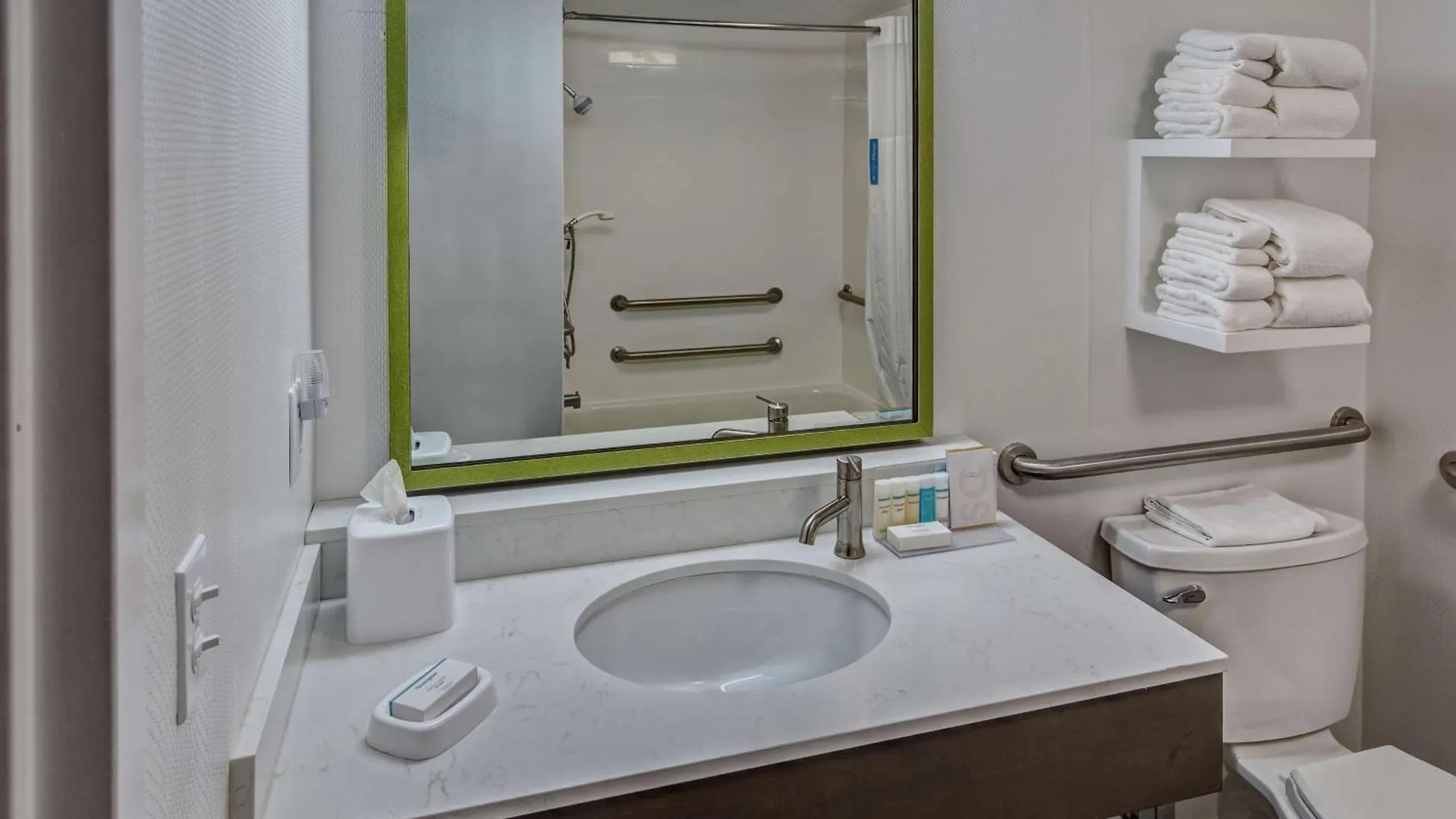 *** Hotel Hampton Inn & Suites Memphis-Wolfchase Galleria Bartlett USA